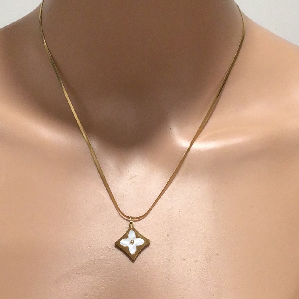 Necklace - Picture 6 of 7